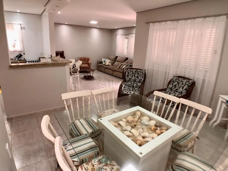 Excelente casa próxima ao mar na praia do Arpoador: 5ª foto da galeria de imagens do imóvel