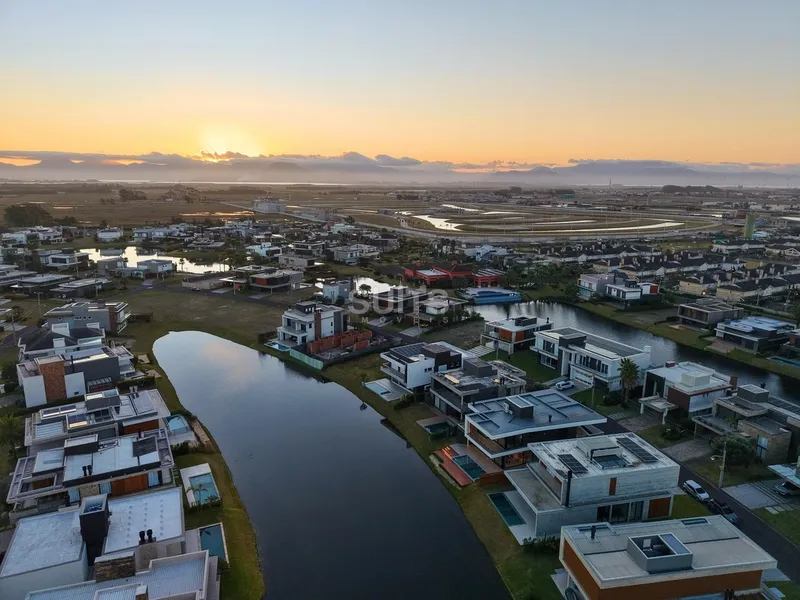 Excelente sobrado beira lago no condomínio Celebration: 29ª foto da galeria de imagens do imóvel