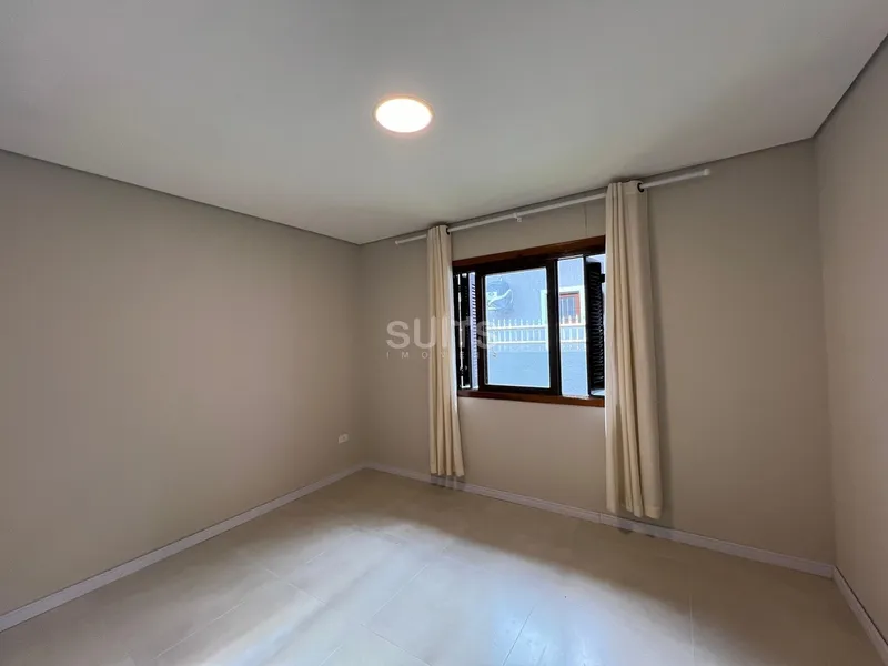 Oportunidade! Casa térrea localizada a 250 metros do mar.: 9ª foto da galeria de imagens do imóvel