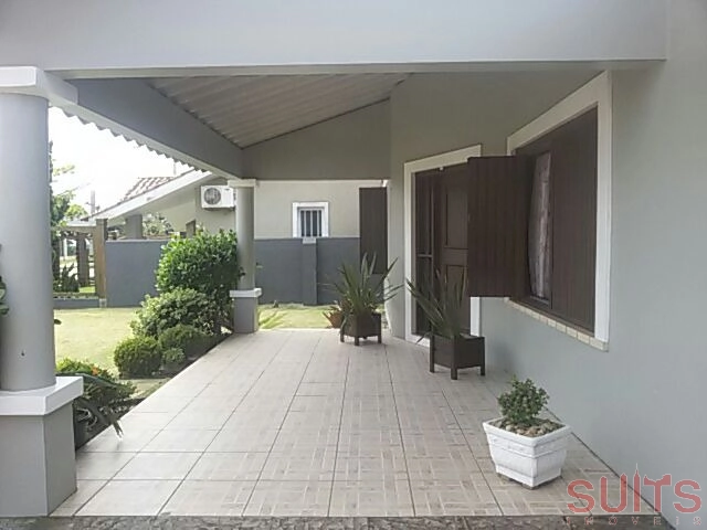 Belíssima casa em excelente localização na praia de Atlântida: 4ª foto da galeria de imagens do imóvel