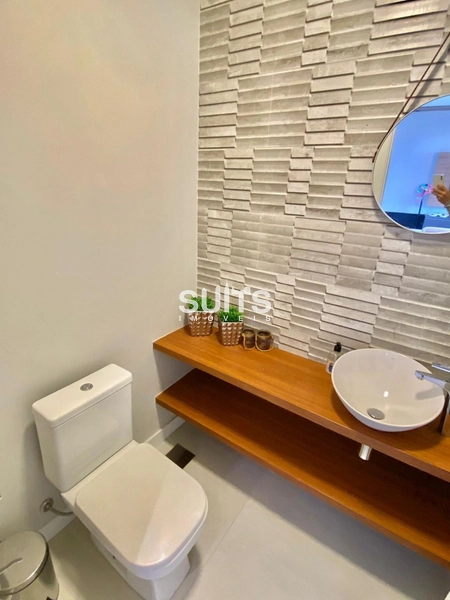 Belíssimo sobrado beira lago à venda no condomínio Riviera: 10ª foto da galeria de imagens do imóvel