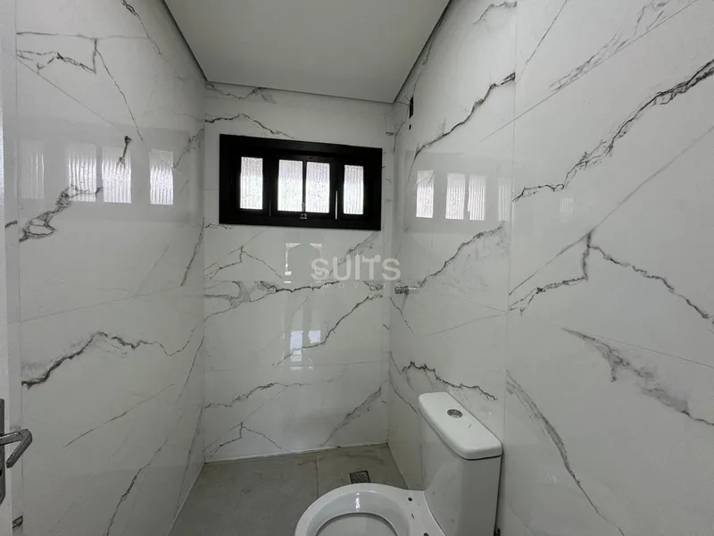 Oportunidade! Casa térrea localizada a poucos metros do mar.: 11ª foto da galeria de imagens do imóvel