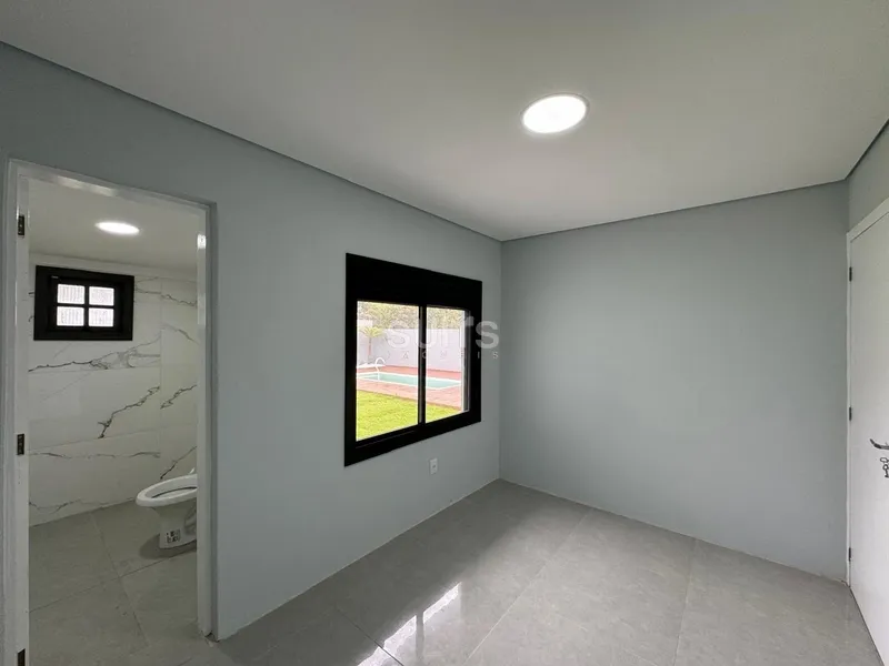 Oportunidade! Casa térrea localizada a poucos metros do mar.: 6ª foto da galeria de imagens do imóvel