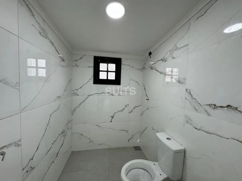 Oportunidade! Casa térrea localizada a poucos metros do mar.: 7ª foto da galeria de imagens do imóvel