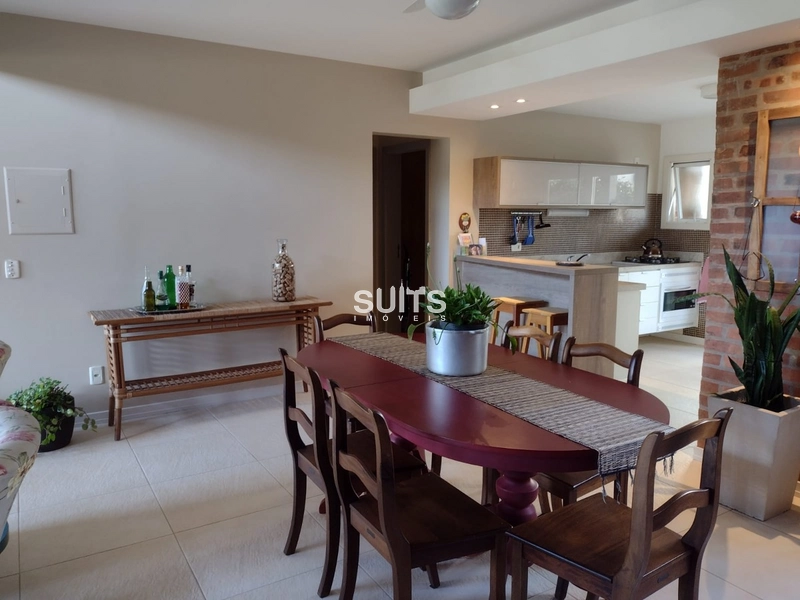 Excelente sobrado á venda no condomínio Las Palmas: 4ª foto da galeria de imagens do imóvel