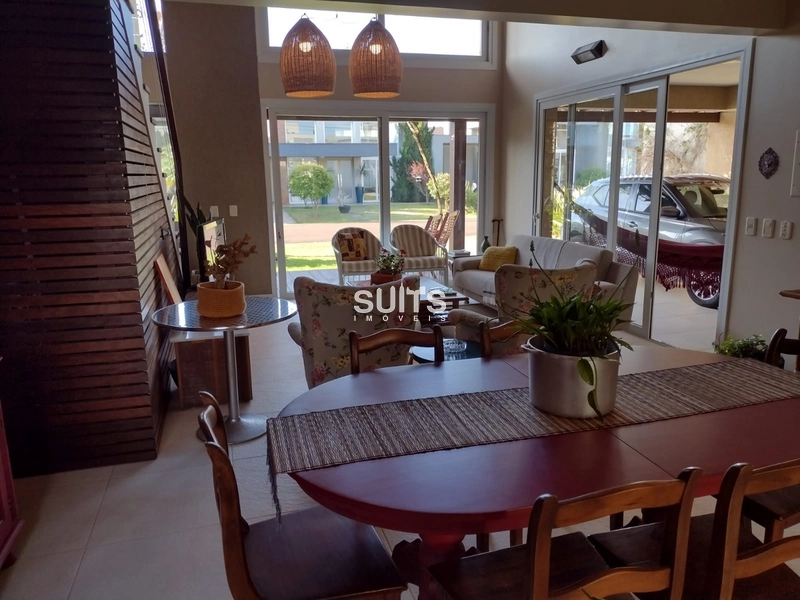 Excelente sobrado á venda no condomínio Las Palmas: 6ª foto da galeria de imagens do imóvel