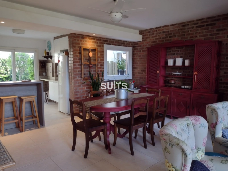 Excelente sobrado á venda no condomínio Las Palmas: 5ª foto da galeria de imagens do imóvel