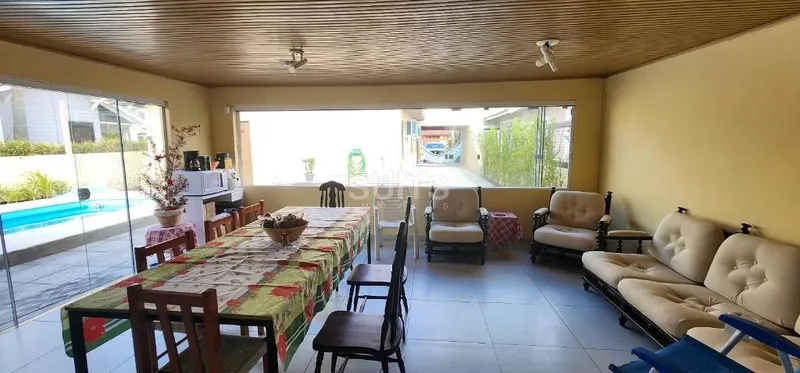 Ótima casa à 01 quadra do mar no centro de Xangri-Lá: 11ª foto da galeria de imagens do imóvel