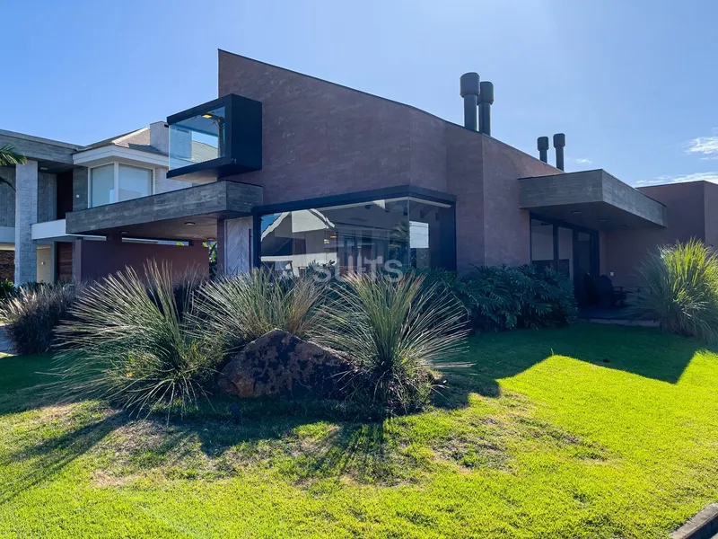 Magnífico sobrado à venda no condomínio Celebration em Xangri-Lá: 3ª foto da galeria de imagens do imóvel