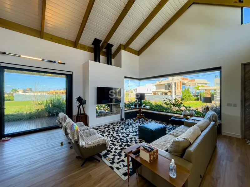 Magnífico sobrado à venda no condomínio Celebration em Xangri-Lá: 9ª foto da galeria de imagens do imóvel