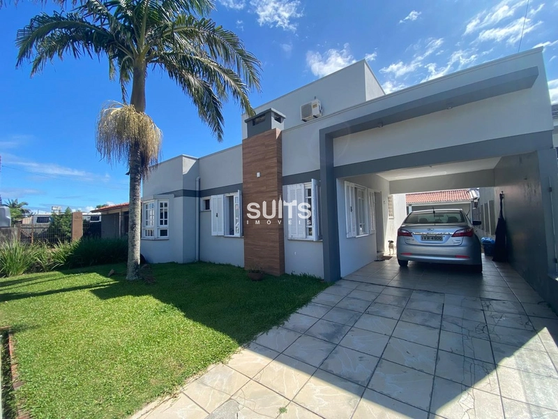 Excelente sobrado à venda no Centro de Xangri-lá: 1ª foto da galeria de imagens do imóvel