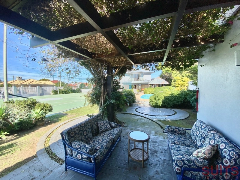 Incrível sobrado com 03 terrenos na praia de Atlântida: 28ª foto da galeria de imagens do imóvel