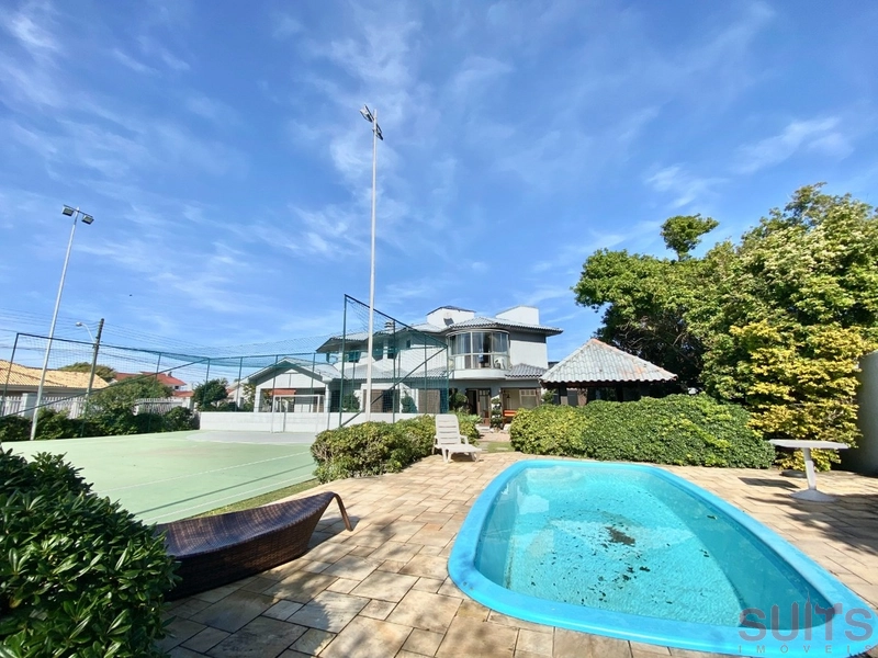 Incrível sobrado com 03 terrenos na praia de Atlântida: 29ª foto da galeria de imagens do imóvel