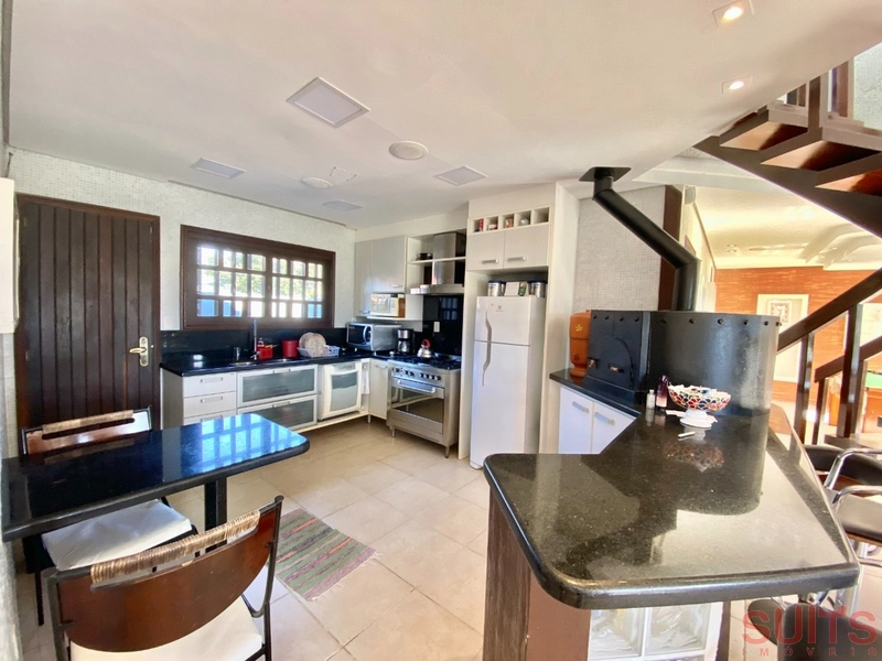 Incrível sobrado com 03 terrenos na praia de Atlântida: 9ª foto da galeria de imagens do imóvel