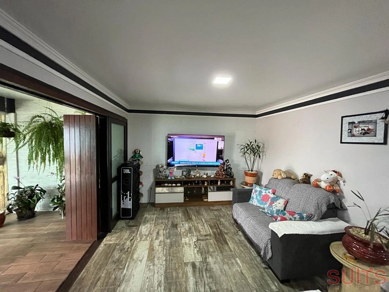 Excelente Sobrado no Centro de Xangri-Lá: 8ª foto da galeria de imagens do imóvel