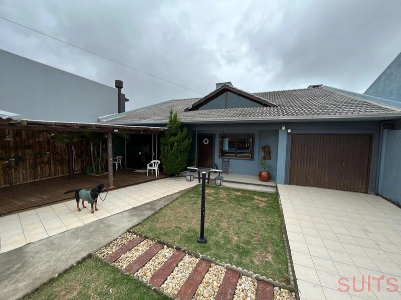 Excelente Sobrado no Centro de Xangri-Lá: 2ª foto da galeria de imagens do imóvel