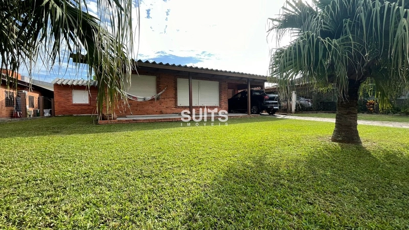 Casa à venda no Centro de Xangri-lá: 2ª foto da galeria de imagens do imóvel