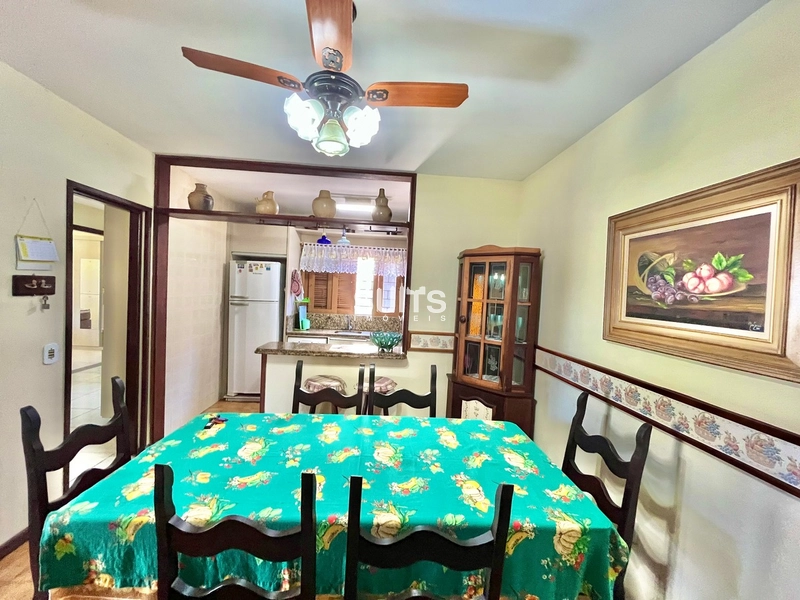 Casa com 02 terrenos no centro de Xangri-lá: 12ª foto da galeria de imagens do imóvel