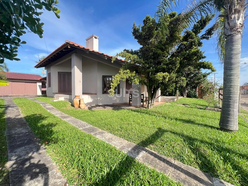 Excelente casa à venda em Atlântida : 4ª foto da galeria de imagens do imóvel