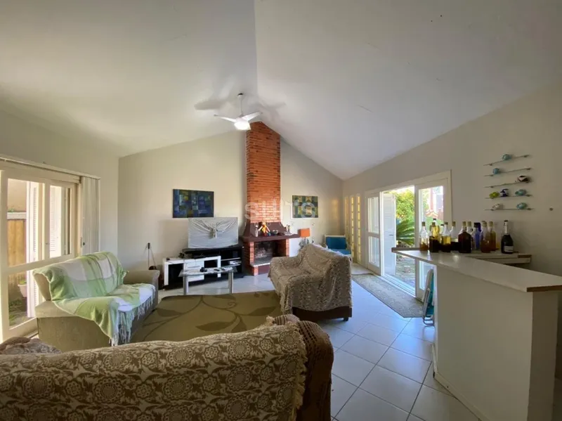 Ótima casa em excelente localização na praia de Atlântida: 3ª foto da galeria de imagens do imóvel