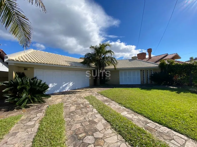 Ótima casa em excelente localização na praia de Atlântida: 1ª foto da galeria de imagens do imóvel