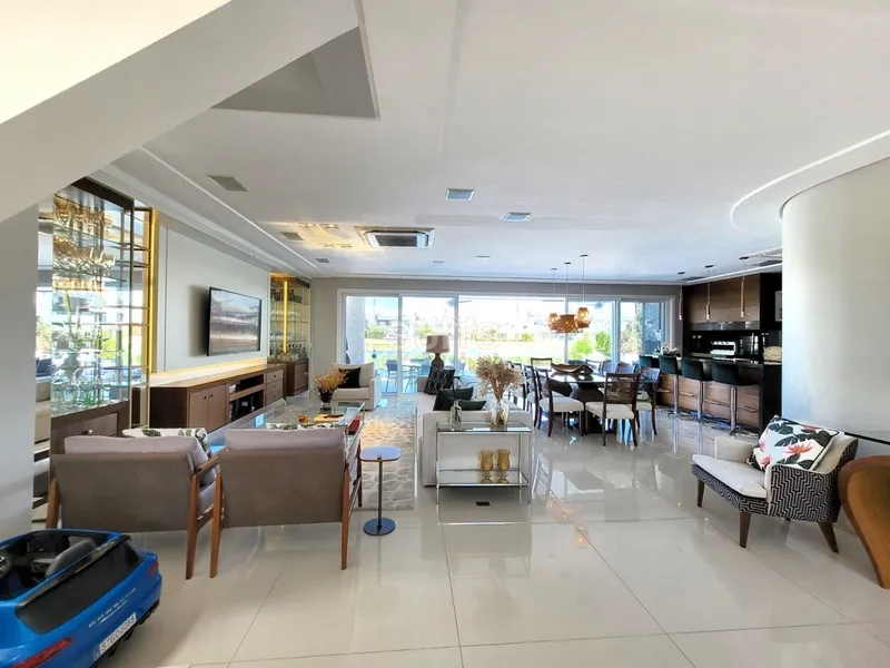 Sobrado nas margens do lago no condomínio Bosques de Atlântida: 22ª foto da galeria de imagens do imóvel