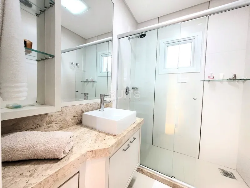 Sobrado nas margens do lago no condomínio Bosques de Atlântida: 49ª foto da galeria de imagens do imóvel