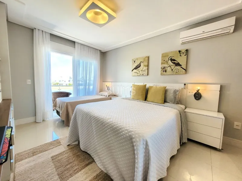 Sobrado nas margens do lago no condomínio Bosques de Atlântida: 36ª foto da galeria de imagens do imóvel