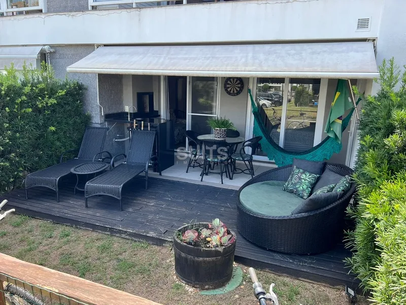 Loft giardino mobiliado e beira lago no condomínio Rossi Atlântida: 3ª foto da galeria de imagens do imóvel