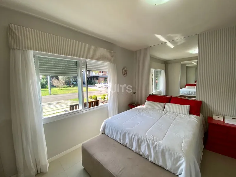 Belíssima casa no condomínio Villaggio Atlântida: 21ª foto da galeria de imagens do imóvel