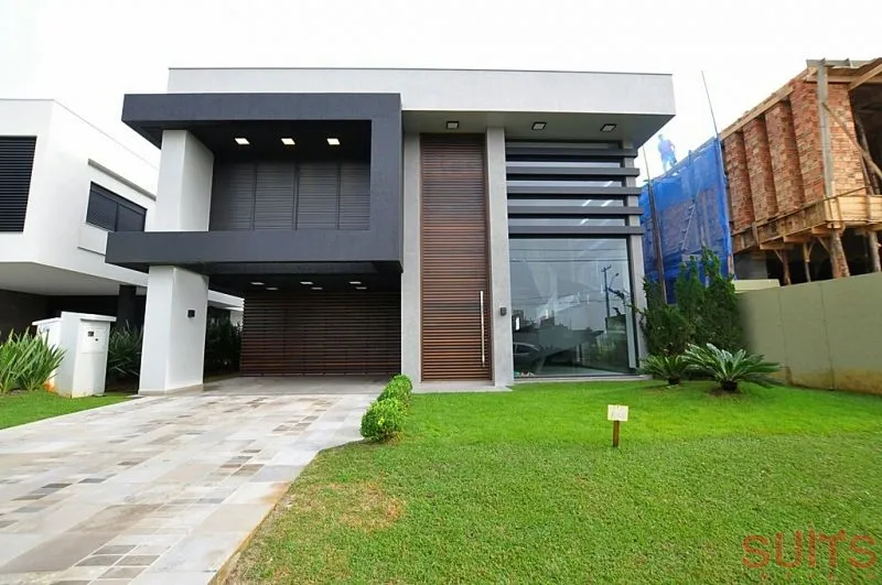 Excelente sobrado beira-lago no Condomínio Enseada: 3ª foto da galeria de imagens do imóvel