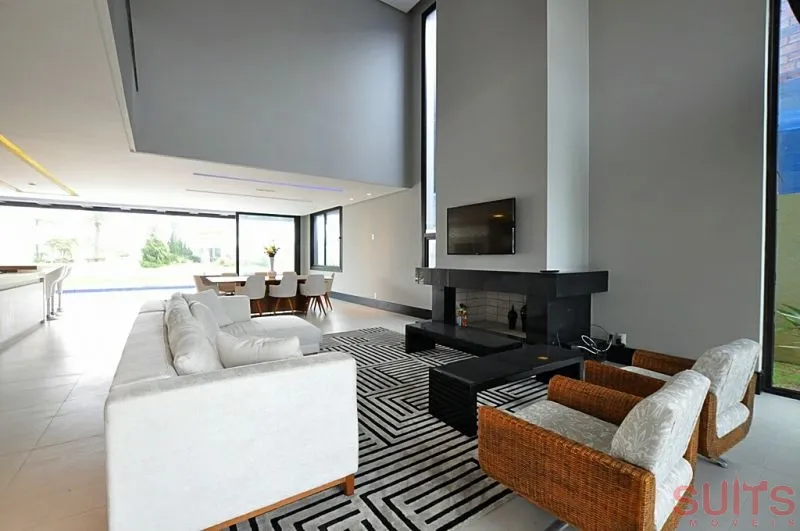 Excelente sobrado beira-lago no Condomínio Enseada: 4ª foto da galeria de imagens do imóvel