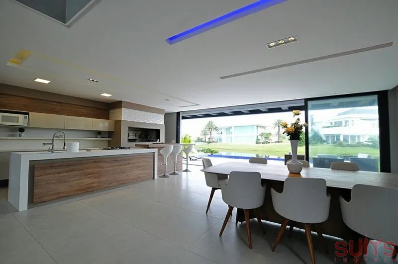 Excelente sobrado beira-lago no Condomínio Enseada: 7ª foto da galeria de imagens do imóvel