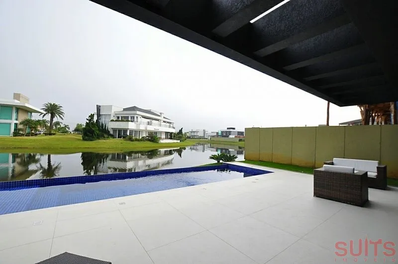 Excelente sobrado beira-lago no Condomínio Enseada: 25ª foto da galeria de imagens do imóvel