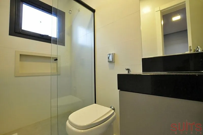 Excelente sobrado beira-lago no Condomínio Enseada: 12ª foto da galeria de imagens do imóvel