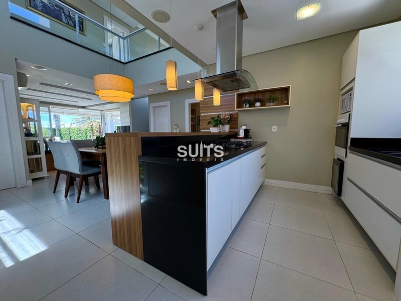 Excelente sobrado em Rainha do Mar: 1ª foto da galeria de imagens do imóvel