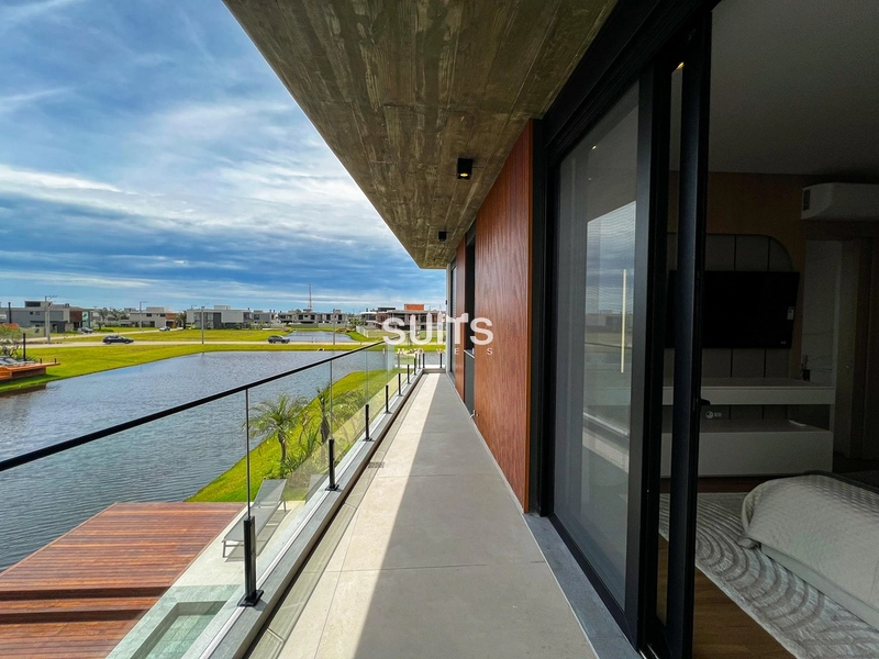 Belíssimo sobrado à beira lago no condomínio Amare Home Resort: 22ª foto da galeria de imagens do imóvel