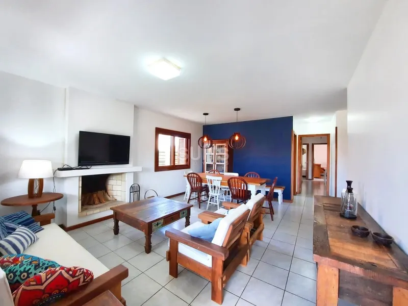 Lindíssima casa em excelente localização no centro de Xangri-Lá: 5ª foto da galeria de imagens do imóvel