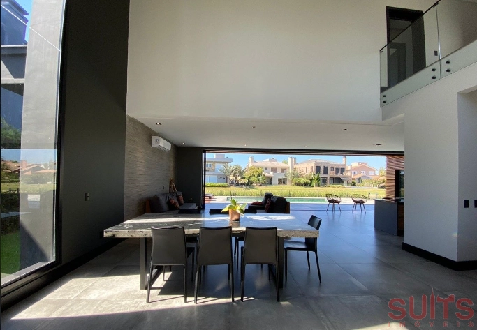 Excelente sobrado beira lago Condomínio Ventura: 8ª foto da galeria de imagens do imóvel