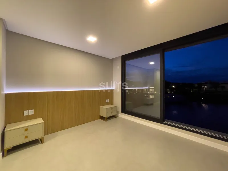 Excelente sobrado beira lago com piscina no Condomínio Celebration: 47ª foto da galeria de imagens do imóvel