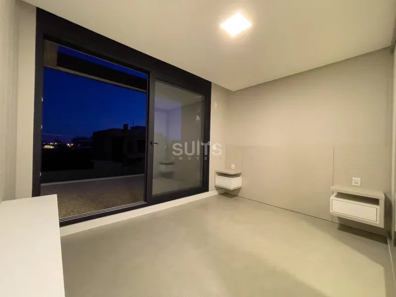 Excelente sobrado beira lago com piscina no Condomínio Celebration: 35ª foto da galeria de imagens do imóvel