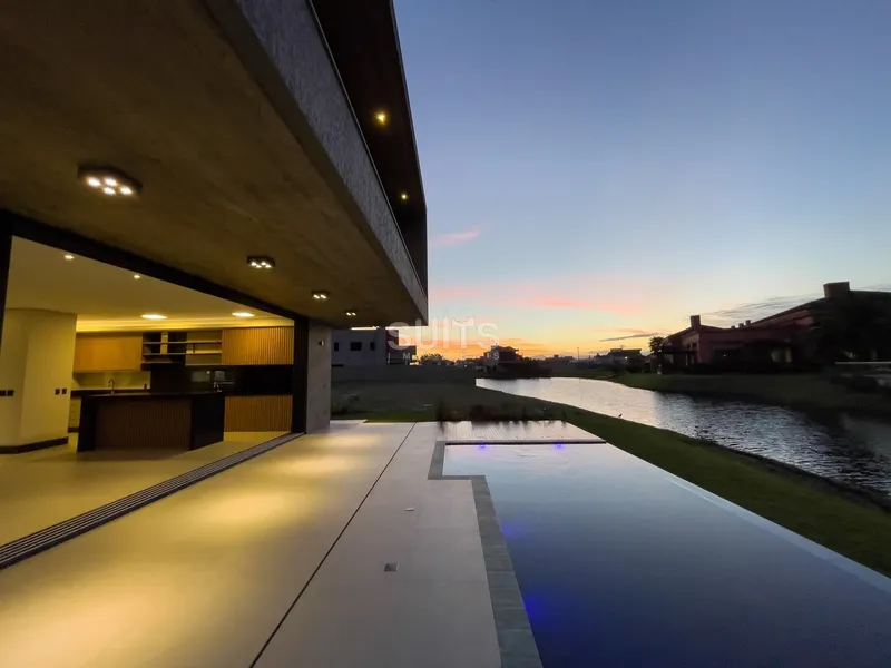 Excelente sobrado beira lago com piscina no Condomínio Celebration: 25ª foto da galeria de imagens do imóvel