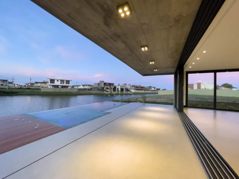 Excelente sobrado beira lago com piscina no Condomínio Celebration: 24ª foto da galeria de imagens do imóvel