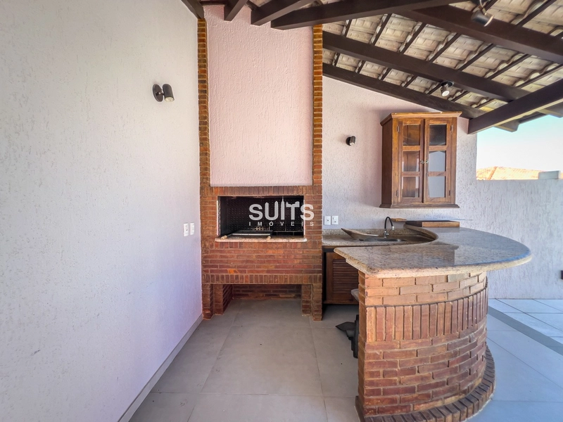 Magnífico sobrado na divisa com Atlântida a 2 quadras do mar: 32ª foto da galeria de imagens do imóvel