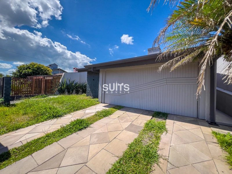 Magnífico sobrado na divisa com Atlântida a 2 quadras do mar: 3ª foto da galeria de imagens do imóvel