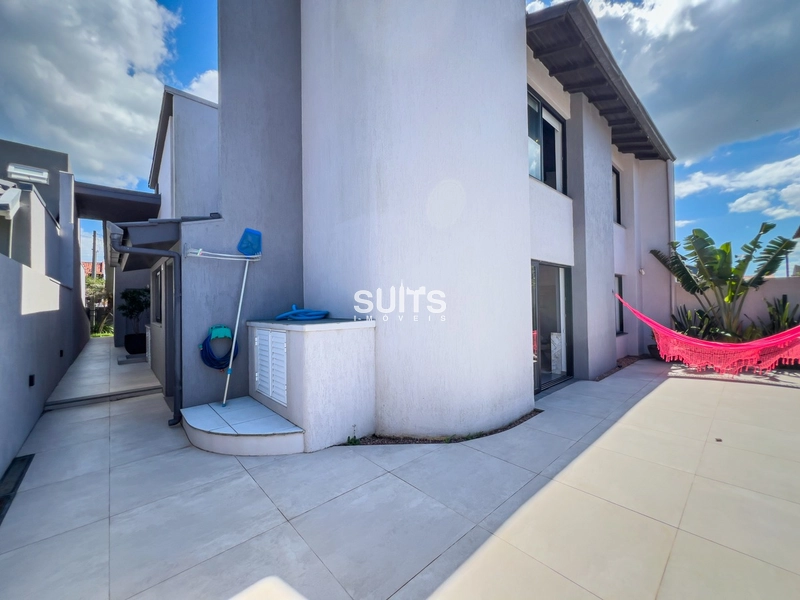 Magnífico sobrado na divisa com Atlântida a 2 quadras do mar: 30ª foto da galeria de imagens do imóvel