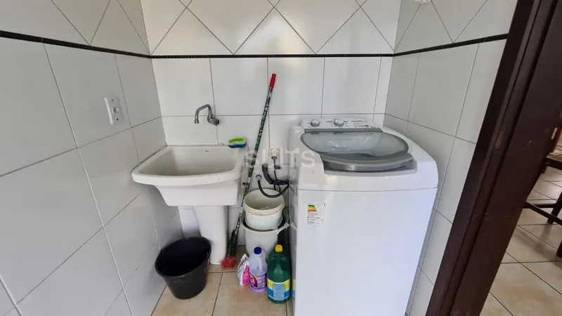 Linda casa com 02 terrenos no centro de Xangri-Lá: 16ª foto da galeria de imagens do imóvel