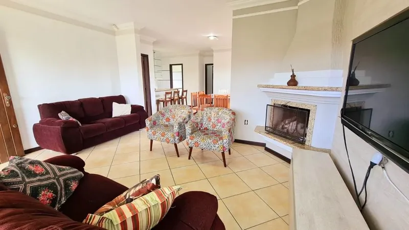 Linda casa com 02 terrenos no centro de Xangri-Lá: 6ª foto da galeria de imagens do imóvel