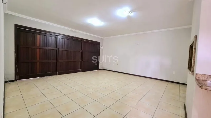 Linda casa com 02 terrenos no centro de Xangri-Lá: 10ª foto da galeria de imagens do imóvel