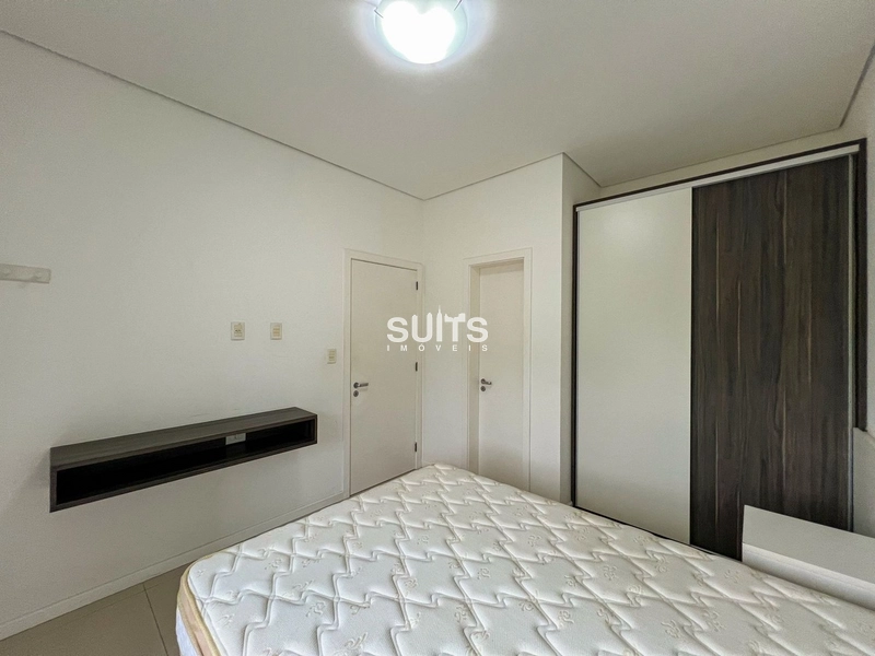 Excelente sobrado frente lago no condomínio Las Palmas: 18ª foto da galeria de imagens do imóvel